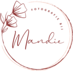 Fotografie bij Mandie Logo